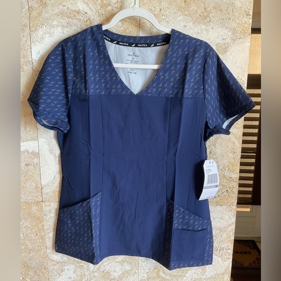 NAUTICA Women’s Top Scrubs - Picture 3 of 7
